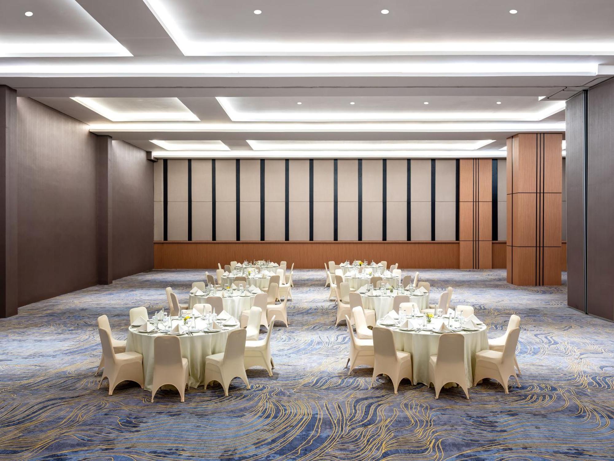 Hotel Santika ブリタール エクステリア 写真