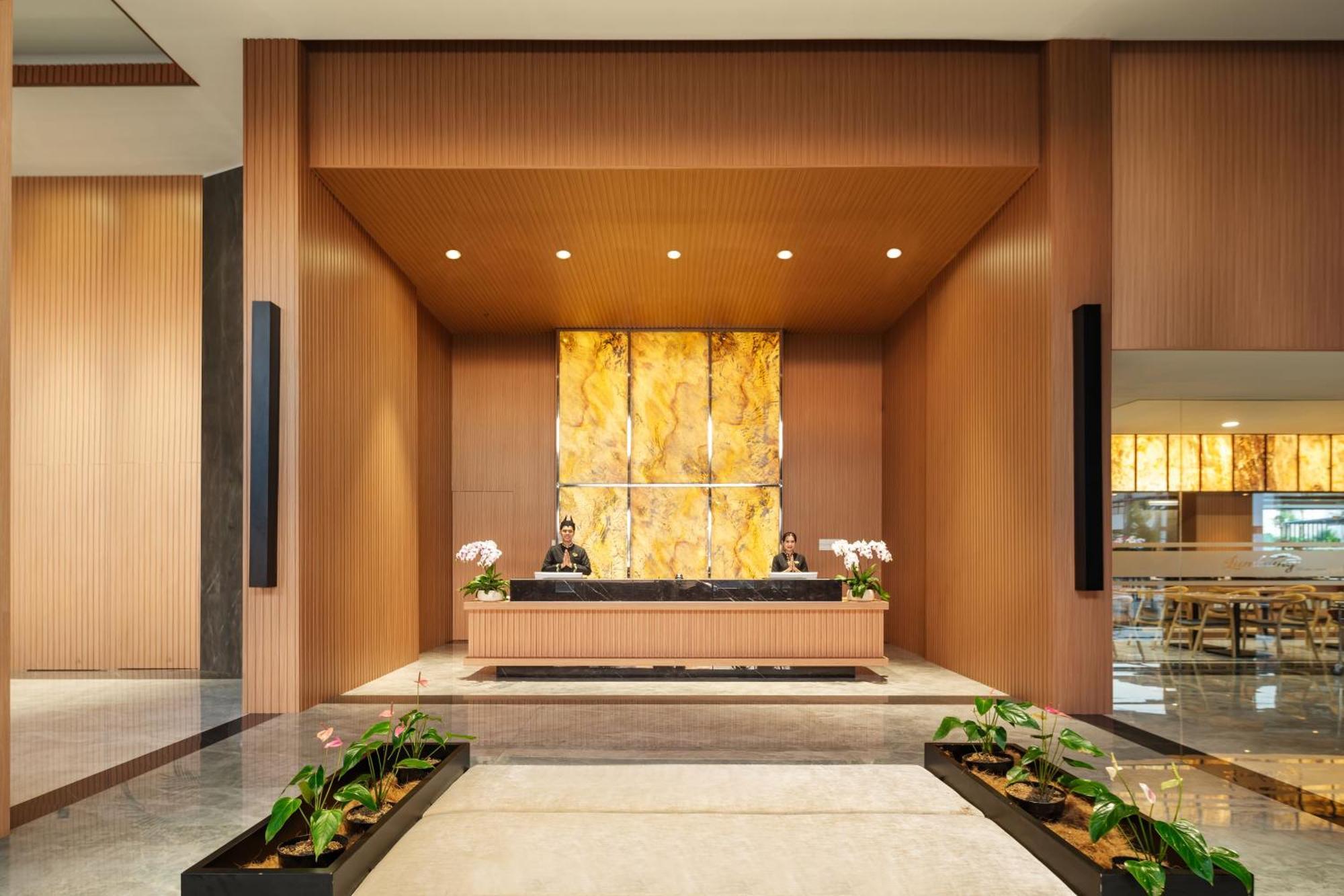Hotel Santika ブリタール エクステリア 写真