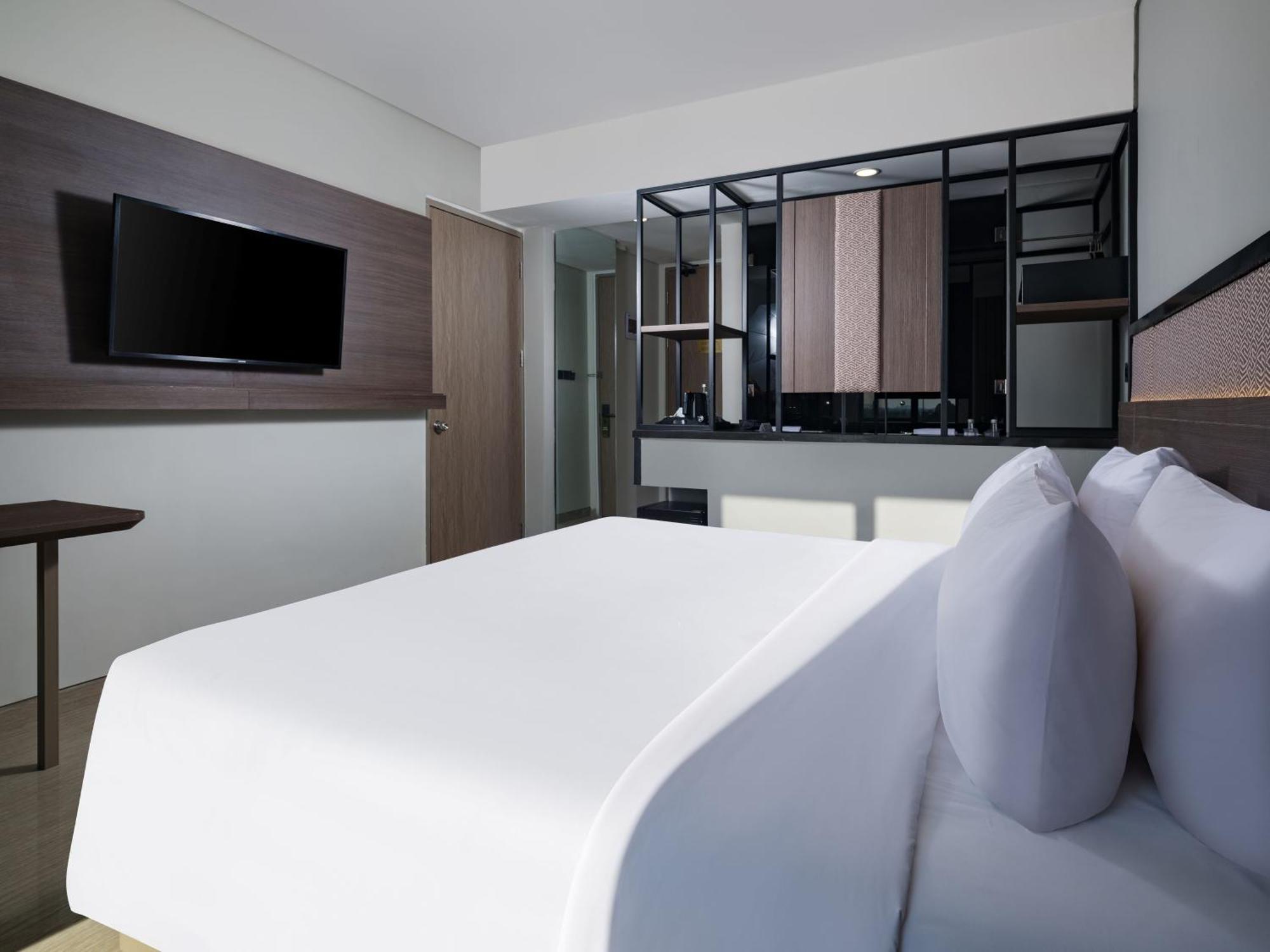 Hotel Santika ブリタール エクステリア 写真